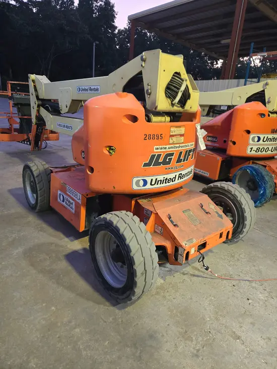 2016 JLG E450AJ Articulating Boom Lift