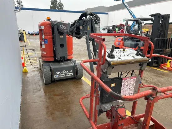 2017 Skyjack SJ30ARJE Articulating Boom Lift