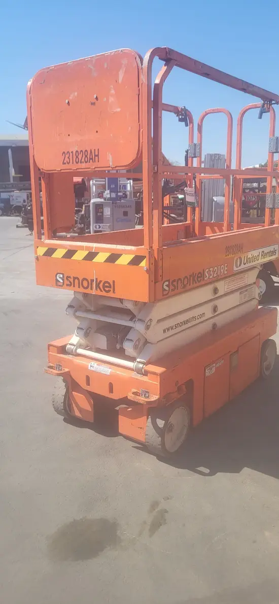 2019 Snorkel S3219E Scissor Lift