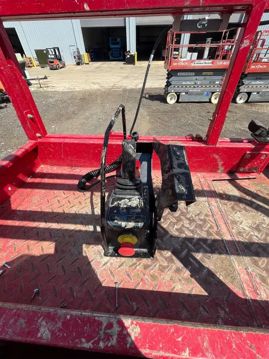 2018 MEC MICRO 19 Scissor Lift