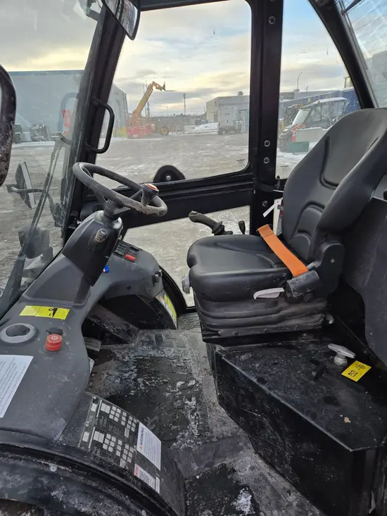 2024 MANITOU MC25-4 Forklift