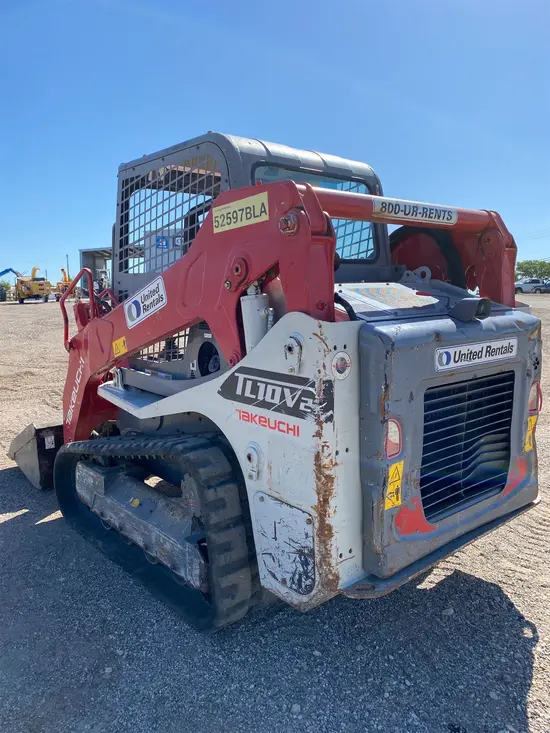 2017 Takeuchi TL10V2-R Track Loader