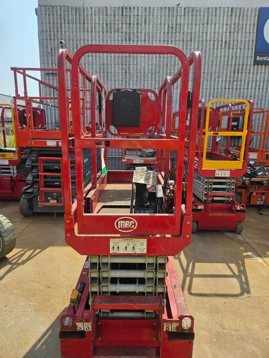 2018 MEC MICRO 19 Scissor Lift