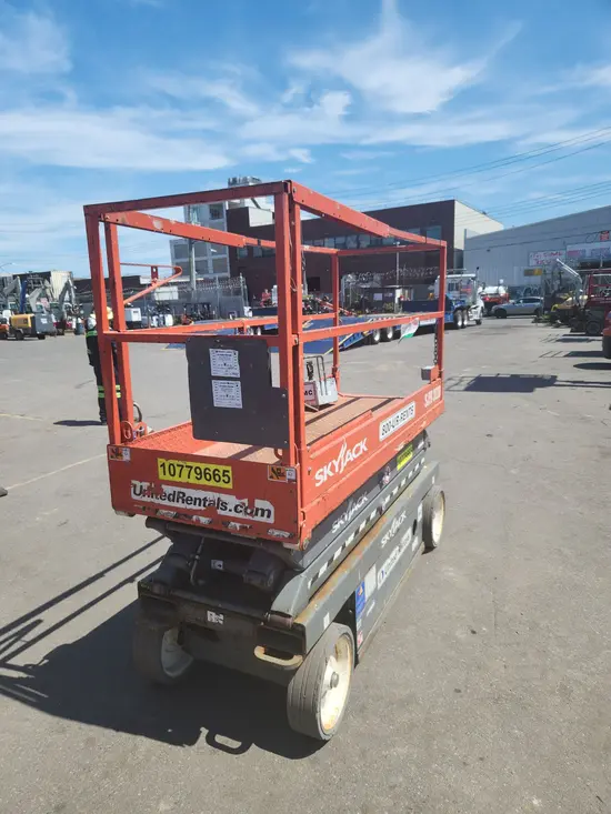 2018 Skyjack SJIII3220 Scissor Lift