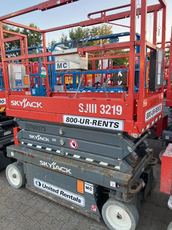 2018 Skyjack SJIII3219 Scissor Lift