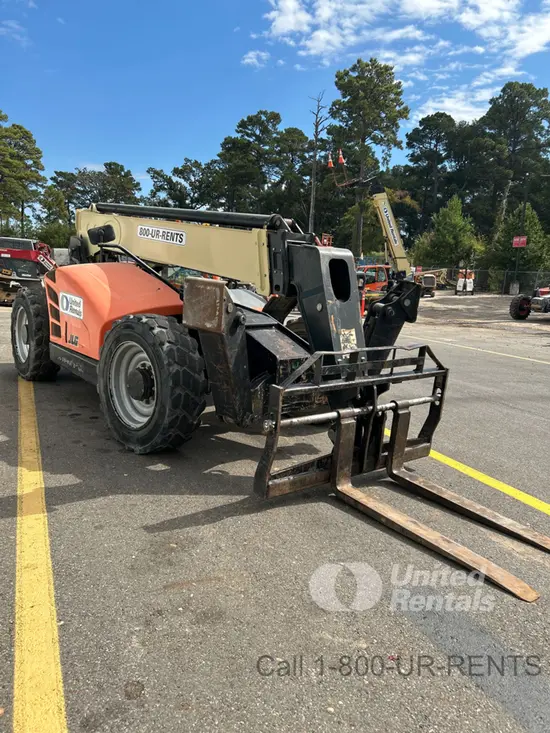 2018 JLG 1043 Forklift