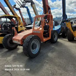 2016 SKYTRAK 6042 Forklift