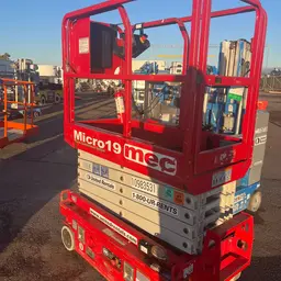 2019 MEC MICRO 19 Scissor Lift