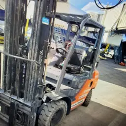 2019 Toyota 8FGU25CNG Warehouse Forklift