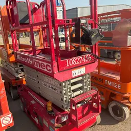 2018 MEC MICRO 19 Scissor Lift