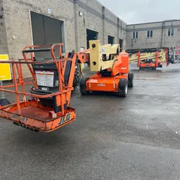 2017 JLG E450AJ Articulating Boom Lift