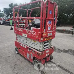 2017 MEC 1930SE Scissor Lift