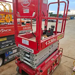 2018 MEC 1330SE Scissor Lift