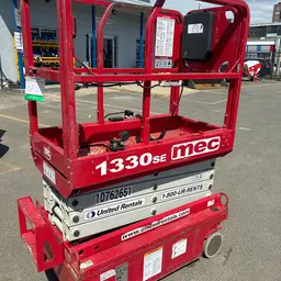 2018 MEC 1330SE Scissor Lift
