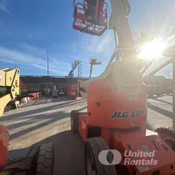 2016 JLG E450AJ Articulating Boom Lift