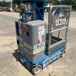 2018 Genie GR-12 Self-Propelled One-Person Lift