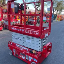 2018 MEC MICRO 19 Scissor Lift