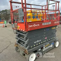 2017 Skyjack SJIII4740 Scissor Lift