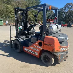 2019 Toyota 8FGU25 Warehouse Forklift