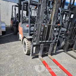 2020 Toyota 8FGU25 Warehouse Forklift