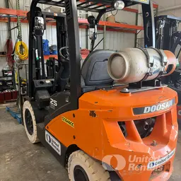 2020 Doosan G25N-7LP Warehouse Forklift