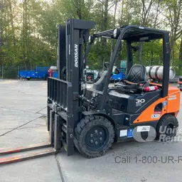 2020 Doosan G30E-7DF Warehouse Forklift