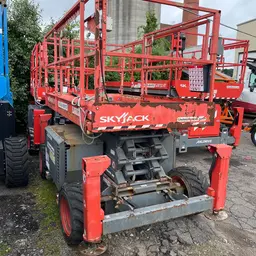 2018 Skyjack SJ6832RT Rough Terrain Scissor Lift