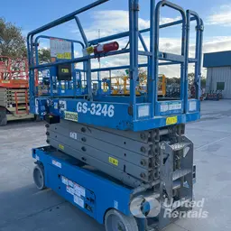 2018 Genie GS-3246 Scissor Lift