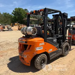 2020 Doosan G30E-7DF Warehouse Forklift