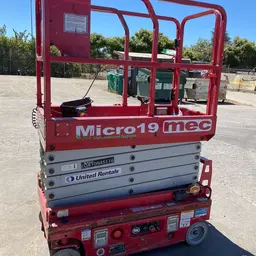 2019 MEC MICRO 19 Scissor Lift