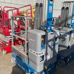 2018 Genie GR-20 Self-Propelled One-Person Lift