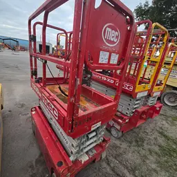 2018 MEC 1330SE Scissor Lift
