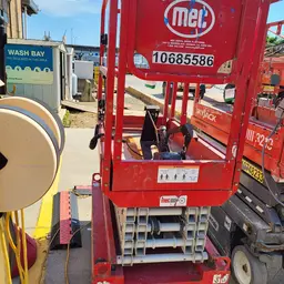 2017 MEC 1330SE Scissor Lift