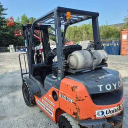 2018 Toyota 8FGU25 Warehouse Forklift