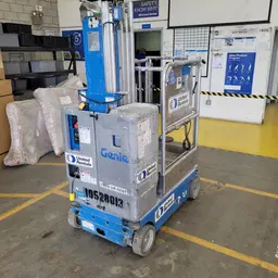 2016 Genie GR-20 Self-Propelled One-Person Lift