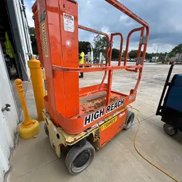 2019 JLG 1230ES Self-Propelled One-Person Lift
