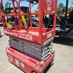 2019 MEC MICRO 19 Scissor Lift