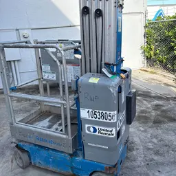 2016 Genie GR-20 Self-Propelled One-Person Lift
