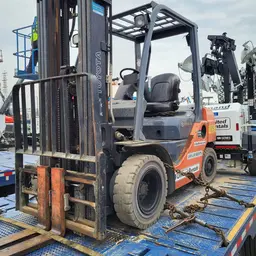 2018 Toyota 8FDU25 Warehouse Forklift