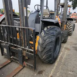 2020 Case 586H Forklift