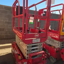 2018 MEC MICRO 19 Scissor Lift