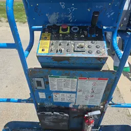 2015 Genie Z-34/22N Articulating Boom Lift