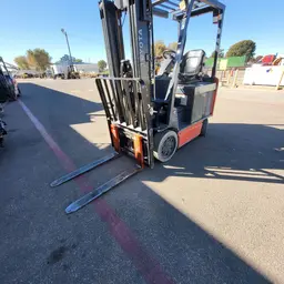 2018 Toyota 8FBCU25 Warehouse Forklift