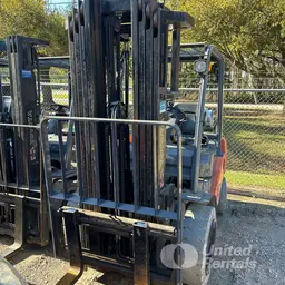 2018 Toyota 8FGU30 Warehouse Forklift