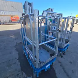 2017 Genie GR-20 Self-Propelled One-Person Lift