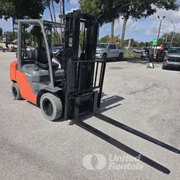 2019 Toyota 8FGU25 Warehouse Forklift