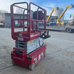 2017 MEC MICRO 19 Scissor Lift