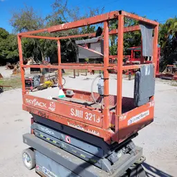 2015 Skyjack SJIII3219 Scissor Lift