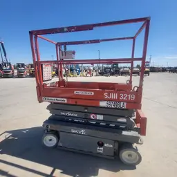 2018 Skyjack SJIII3219 Scissor Lift