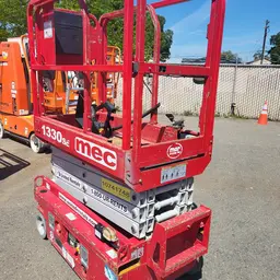 2018 MEC 1330SE Scissor Lift